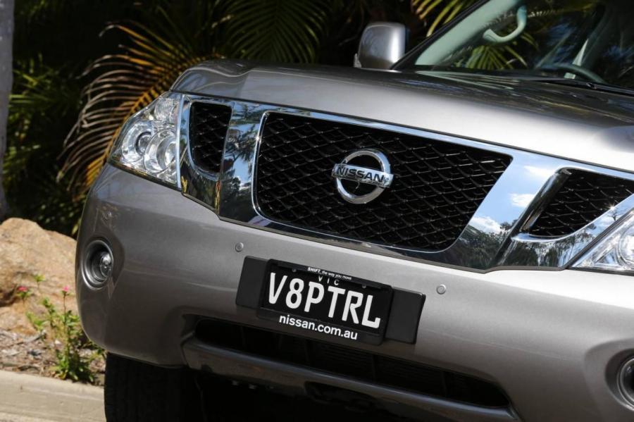  Nissan Patrol 2013 года  (фото 11 из 20)